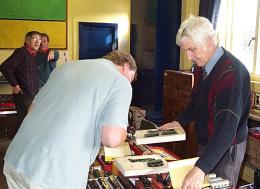 table.jpg (11646 bytes)